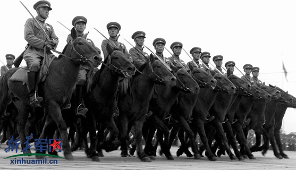 Old photos of China's military parade