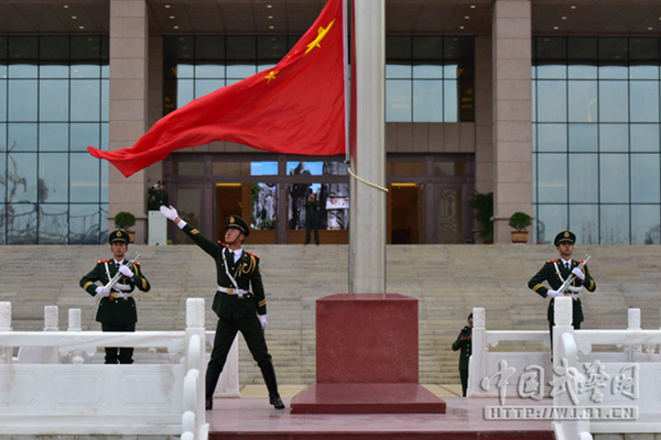 Behind-the-scenes look at the national flag guard