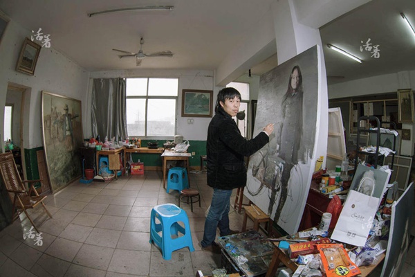 Bleak outlook for art students six months after graduation