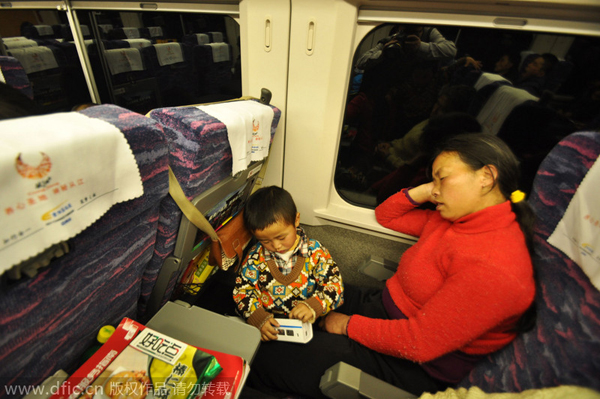 Boy travels 1400km to see his parents