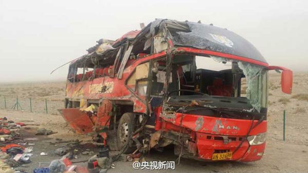 22 dead, 38 injured as bus overturns in Xinjiang