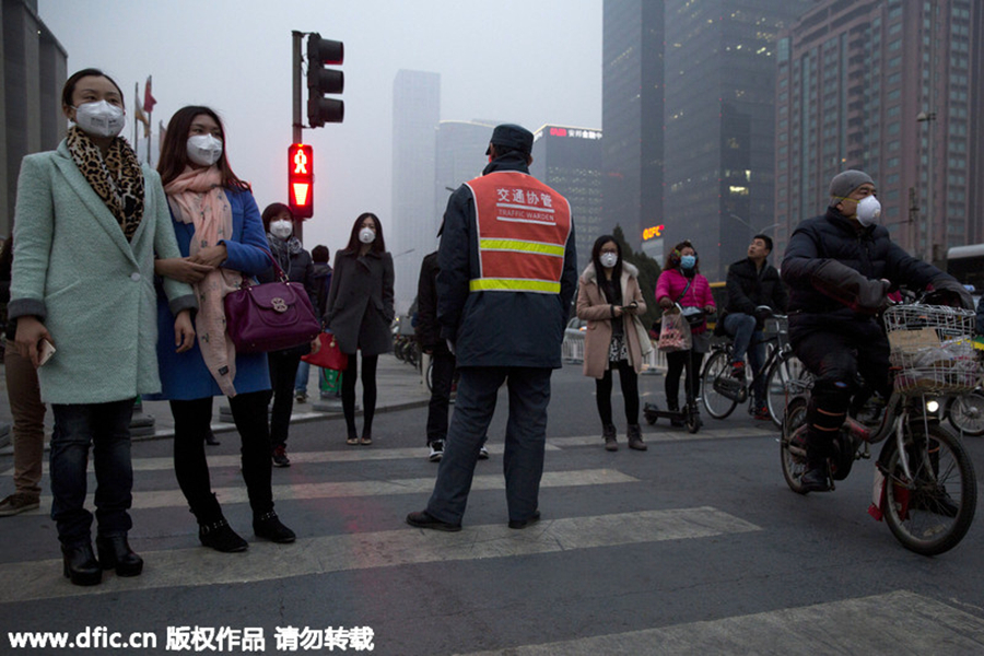 Smog shrouds Beijing after 'two sessions'