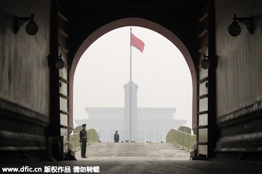 Smog shrouds Beijing after 'two sessions'