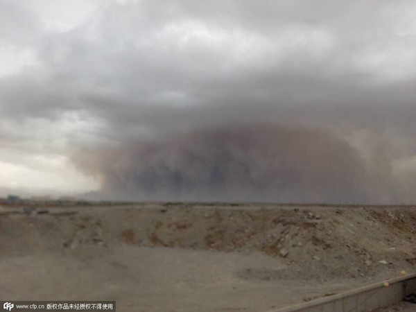 Sandstorm in movie scene turns into reality