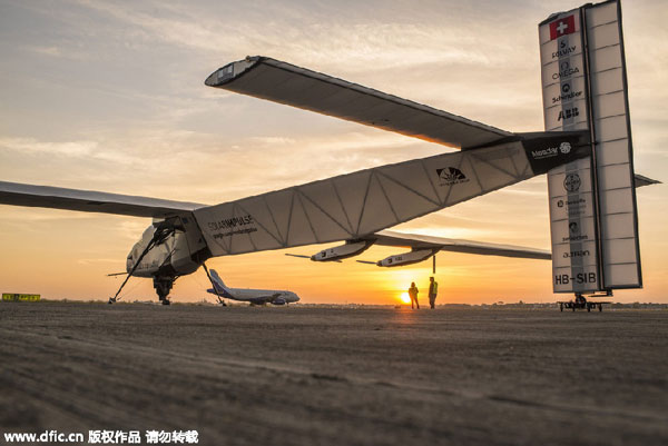 Arrival of solar-powered airplane in Chongqing hits heights with students