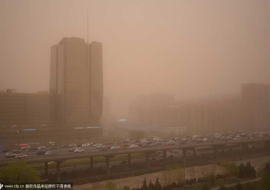 Sandstorm engulfs North China