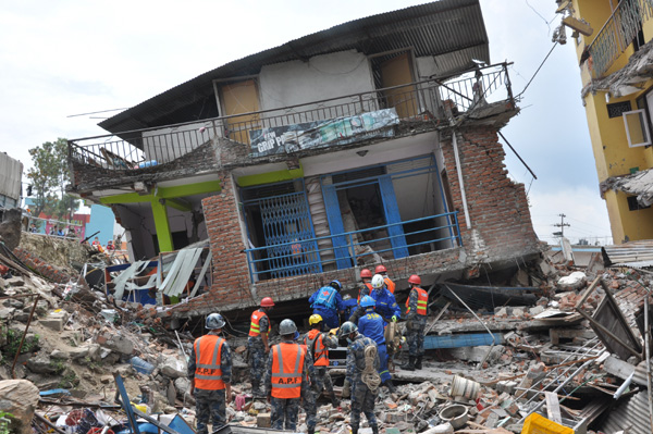 Chinese rescuers in Kathmandu for relief work