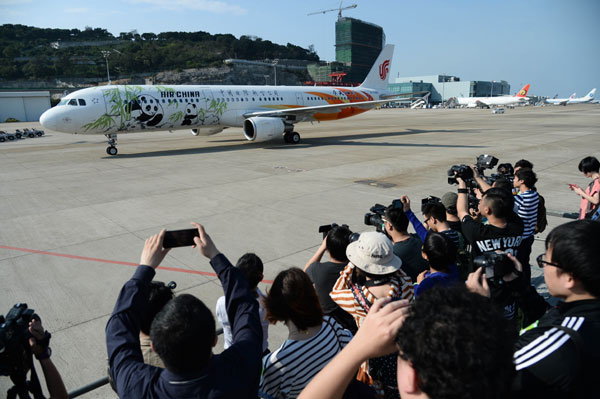 New pair of pandas arrive in Macao