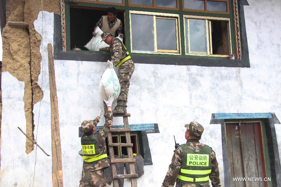 Relief work underway in quake-hit Tibetan county