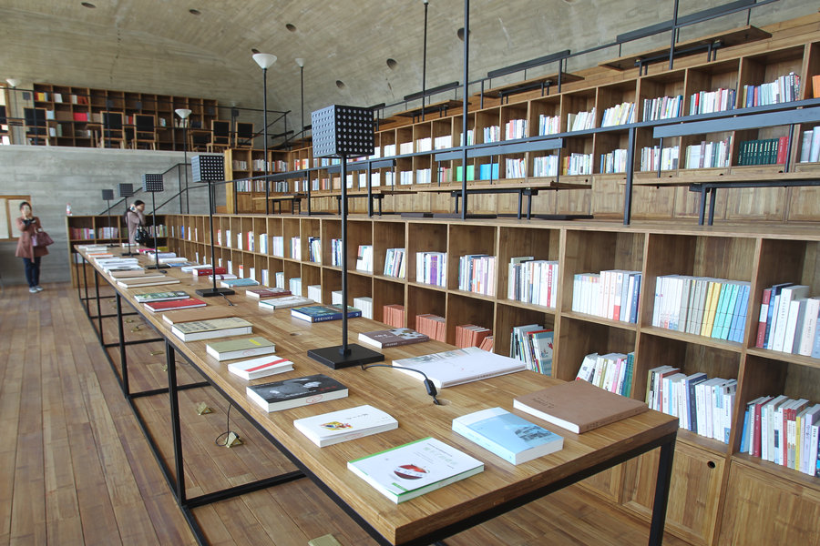 Quiet library far from the madding crowd