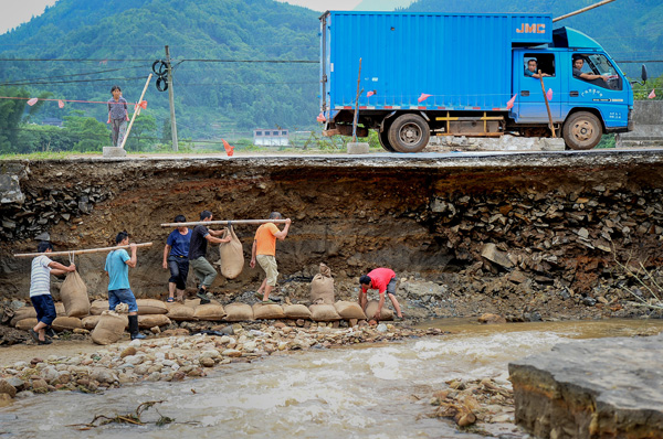 South braced for more floods