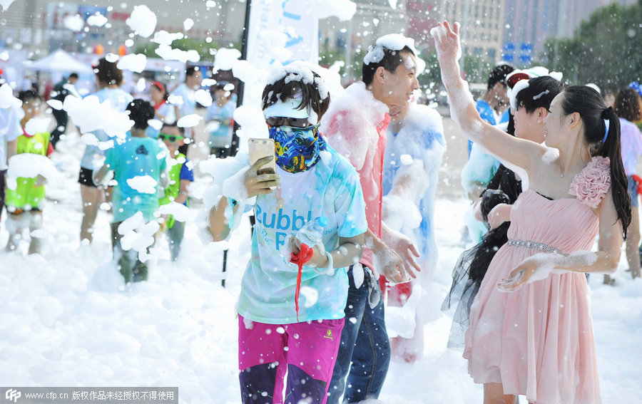 Bubble Run brings fun to Shenyang[1]- Chinada