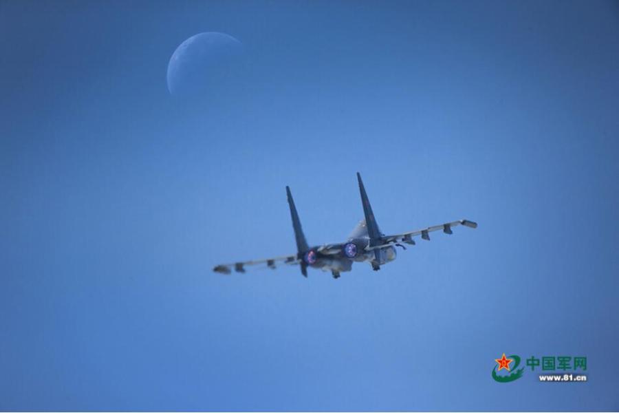 Stunning photos of China's fighter planes