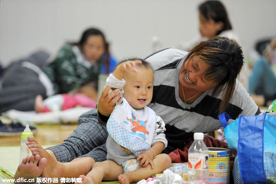 Typhoon Chan-Hom lands on E China, disrupts normal life