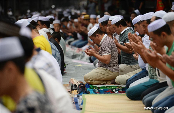 Muslims gather to celebrate Eid al-Fitr across China