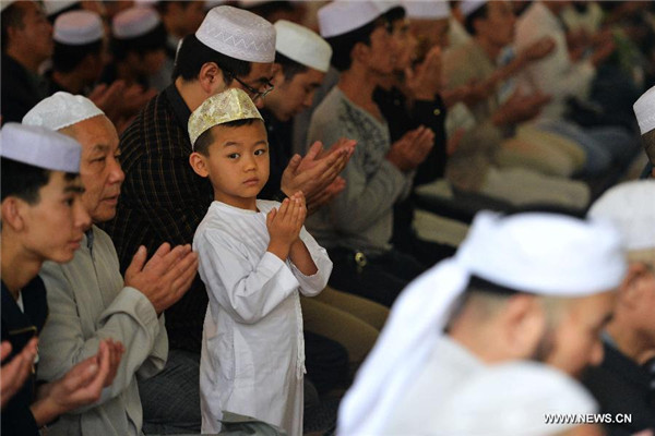 Muslims gather to celebrate Eid al-Fitr across China