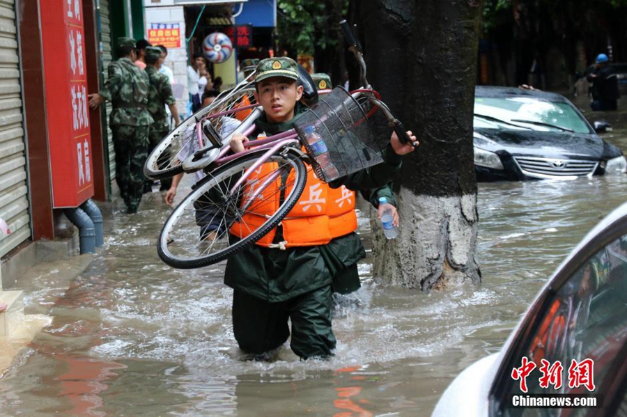 200 evacuated after floods in SW China