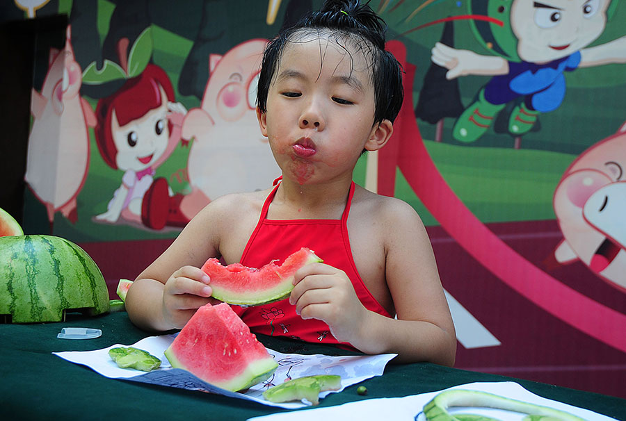 Creative use of fruit peel helps youngsters beat the heat