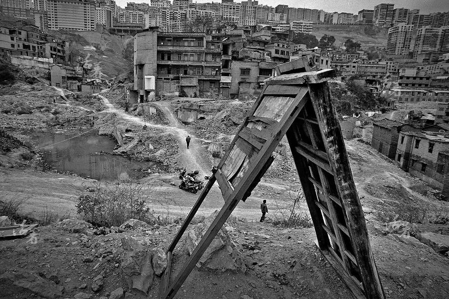 Making way for the Three Gorges Dam: a photographer captures its immigrants