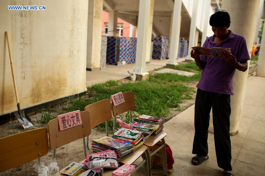 Shelters, medicine, daily necessities given to victims in Tianjin blasts