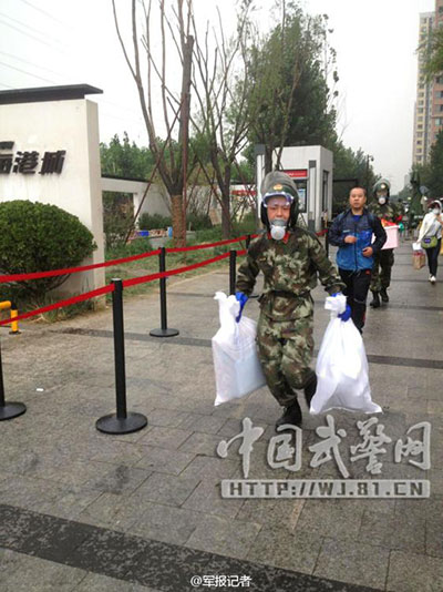 Tianjin official warns against activities close to the explosions site