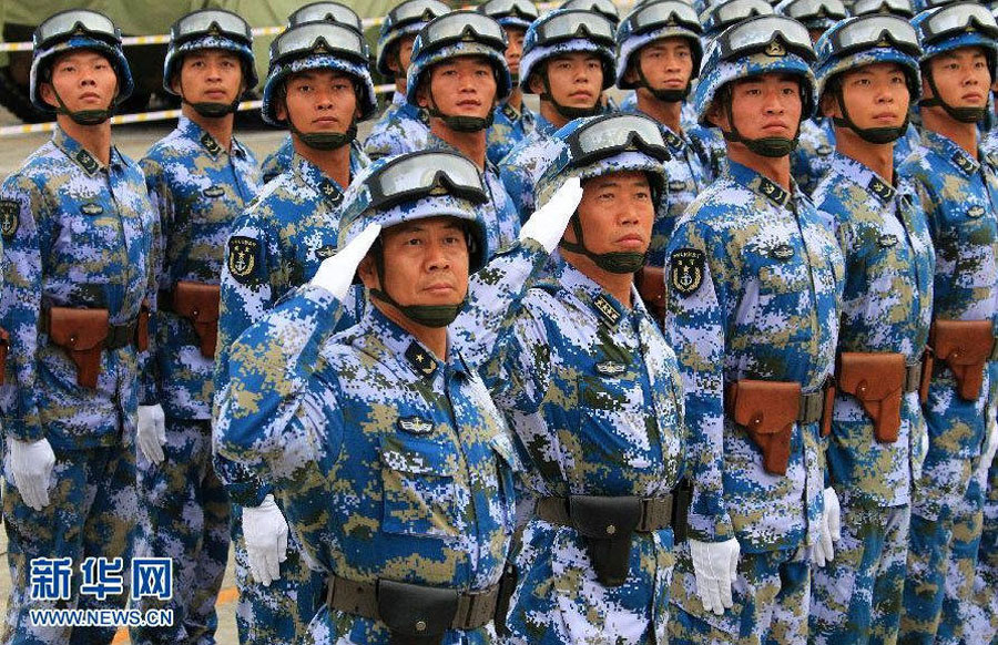 Leaders of marching units train ahead of V-Day parade