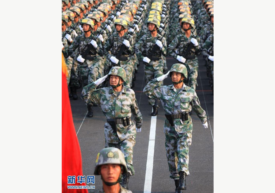 Leaders of marching units train ahead of V-Day parade