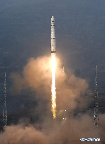 China's new carrier rocket succeeds in first trip