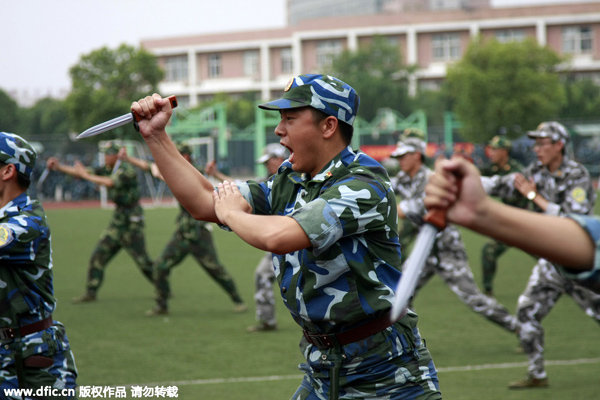 'Blade exercise' introduced in freshmen military training