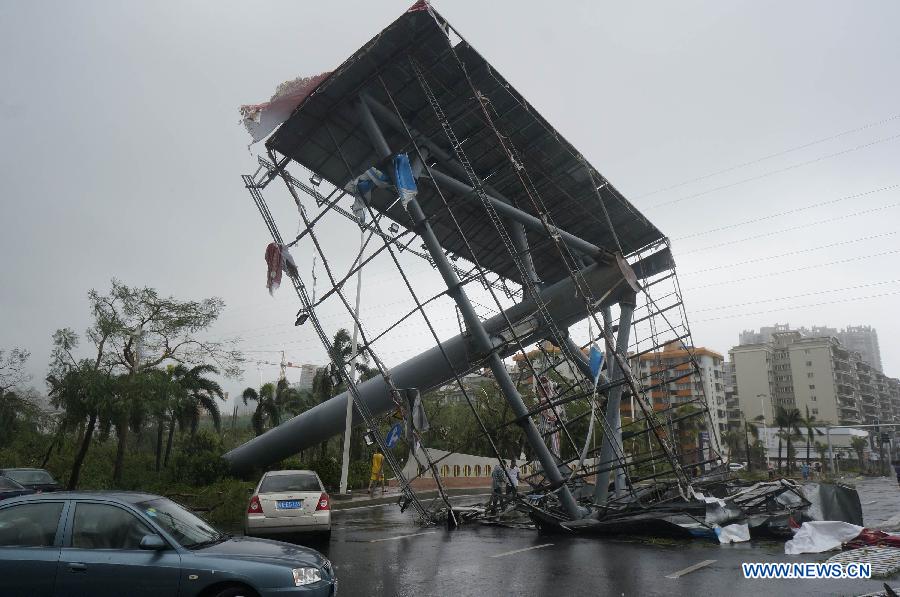 Typhoon Mujigae wreaks havoc in South China