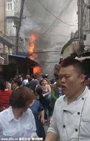 At least 17 killed in restaurant explosion in E China