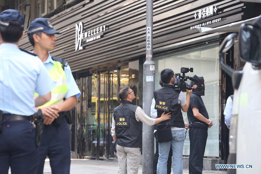 authorities investigate mainland visitor"s manslaughter in hk