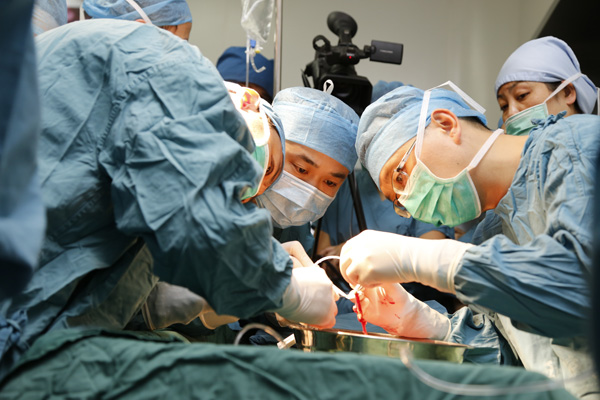China's first successful womb transplant brings woman's baby dream closer