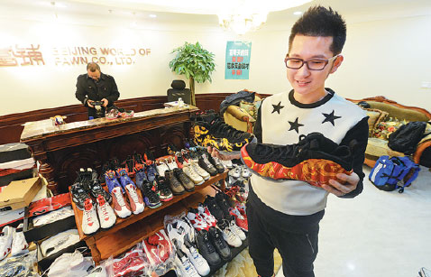 Pawnshops offer alternative services - China - C