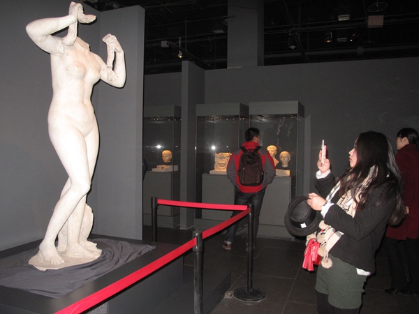 Splendor of ancient Rome goes on display in Sichuan museum