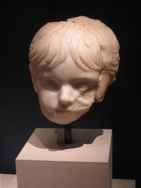 Splendor of ancient Rome goes on display in Sichuan museum