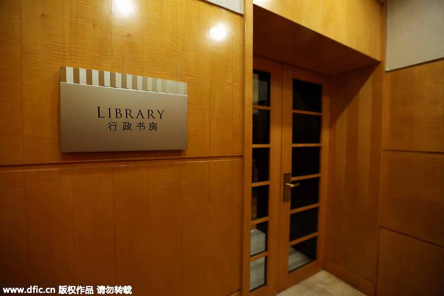 Page-turner in sky: World's highest library in Shanghai