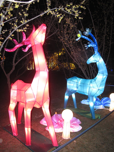 Lanterns light up the sky at Jinsha Site Museum