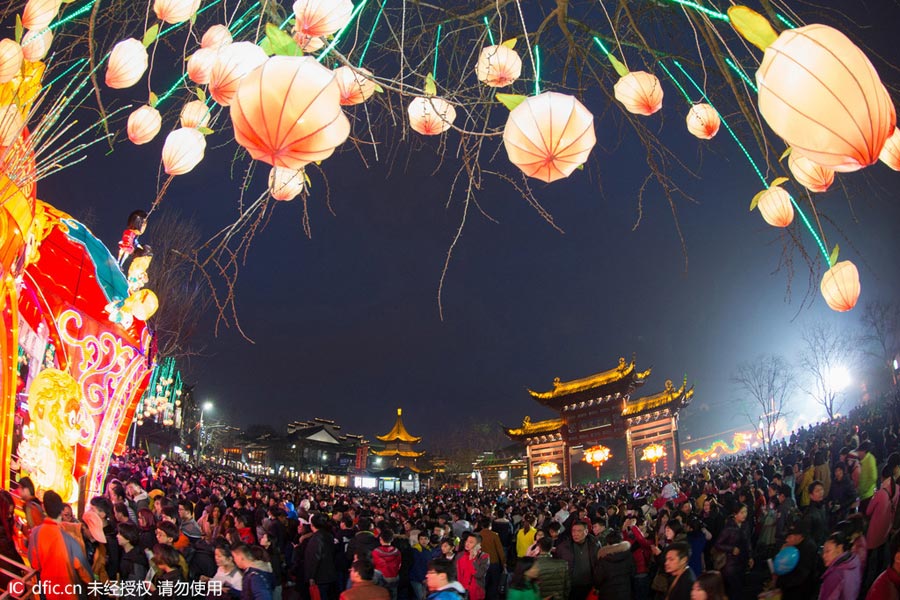 12 photos you don't want to miss about Chinese Lantern Festival