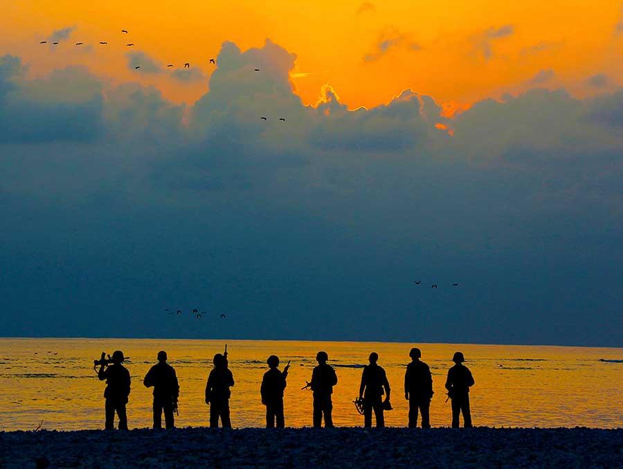 PLA soldiers on patrol on Xisha Islands