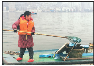 River cleaners ensure navigation