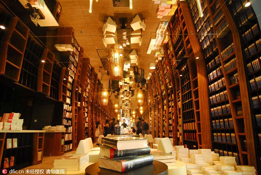 Maze-like bookstore opens new branch in Hangzhou