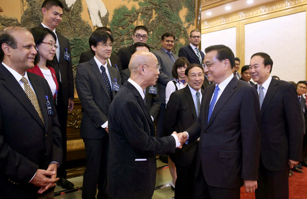 Premier Li Keqiang Meets Senior Editors of Asia News Network Members