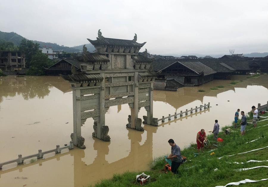 Floods wreak havoc in central China