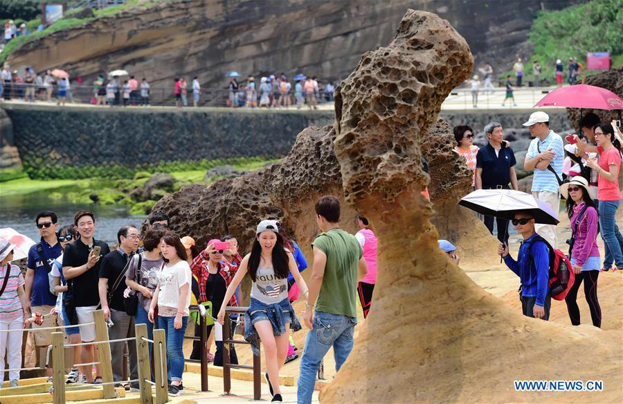 Taiwan park struggles to save 'Queen's Head' rock from disintegration