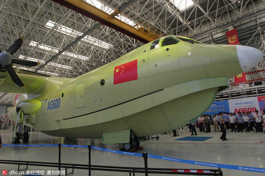 World's largest amphibious aircraft made in China