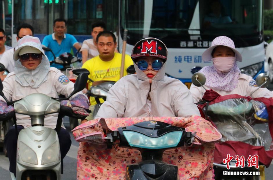 Heat wave sweeps across China