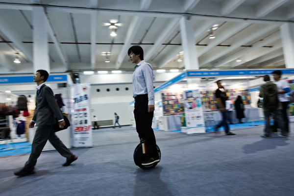 Electric scooters not allowed on motor roads: Shanghai police