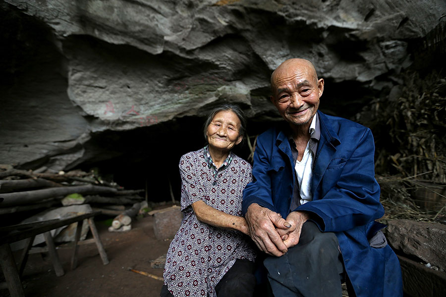 Couple living in a cave for 54 years