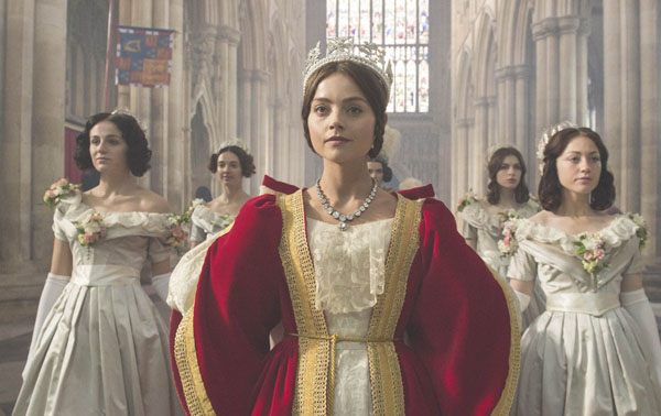 Thousands watch new royal drama